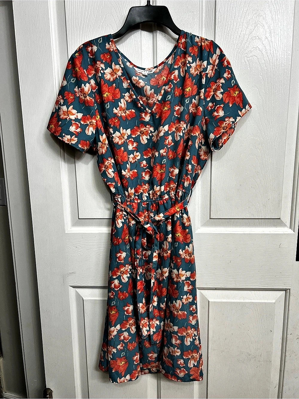 Downeast Floral Midi Dress in Blue & Red Size Large Like New